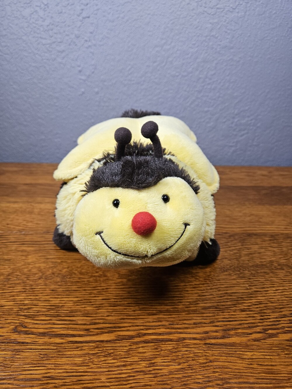 Pillow Pet Peewee Bumble Bee - Picture 2 of 7